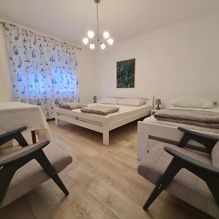Apartman Nena ซริกเวนิซา ภายนอก รูปภาพ